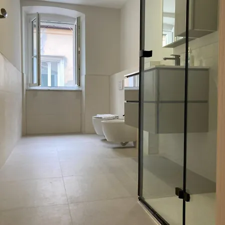 Nazario Sauro 20 * Trieste