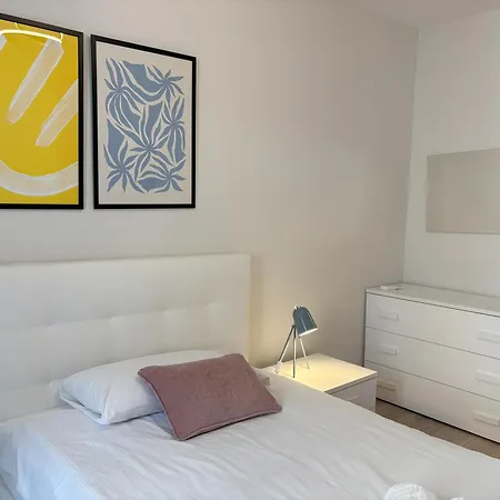 Appartement Nazario Sauro 20